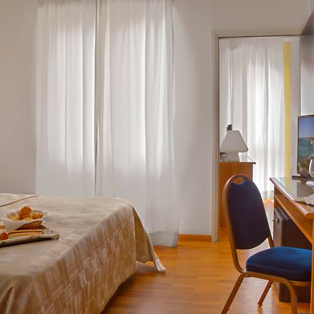 Mistral2 Hotel Oristano Exteriér fotografie